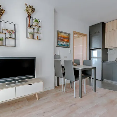 Modern Flat Along The Adriatic Seaview Apartment *