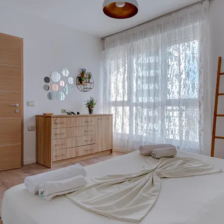 Modern Flat Along The Adriatic Seaview 아파트 Durrës