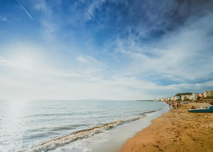 Modern Flat Along The Adriatic Seaview * ドゥラス