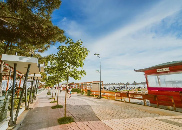 Modern Flat Along The Adriatic Seaview ドゥラス