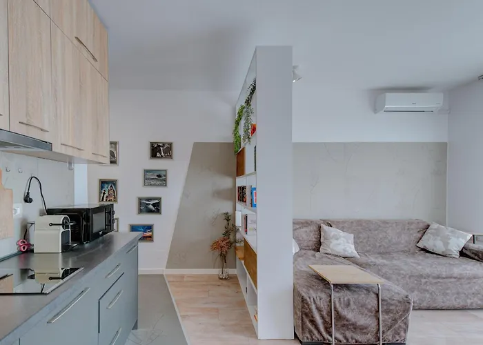 Modern Flat Along The Adriatic Seaview *